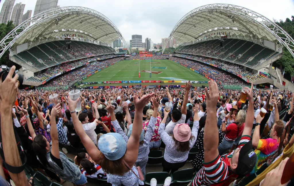Photo du stade du Hong Kong Seven's, pris depuis une tribune.