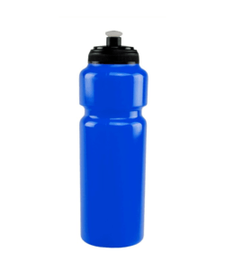 Stay hydrated on the pitch with our rugby water bottle. Designed for performance, it accompanies your thirst for victory at all times.