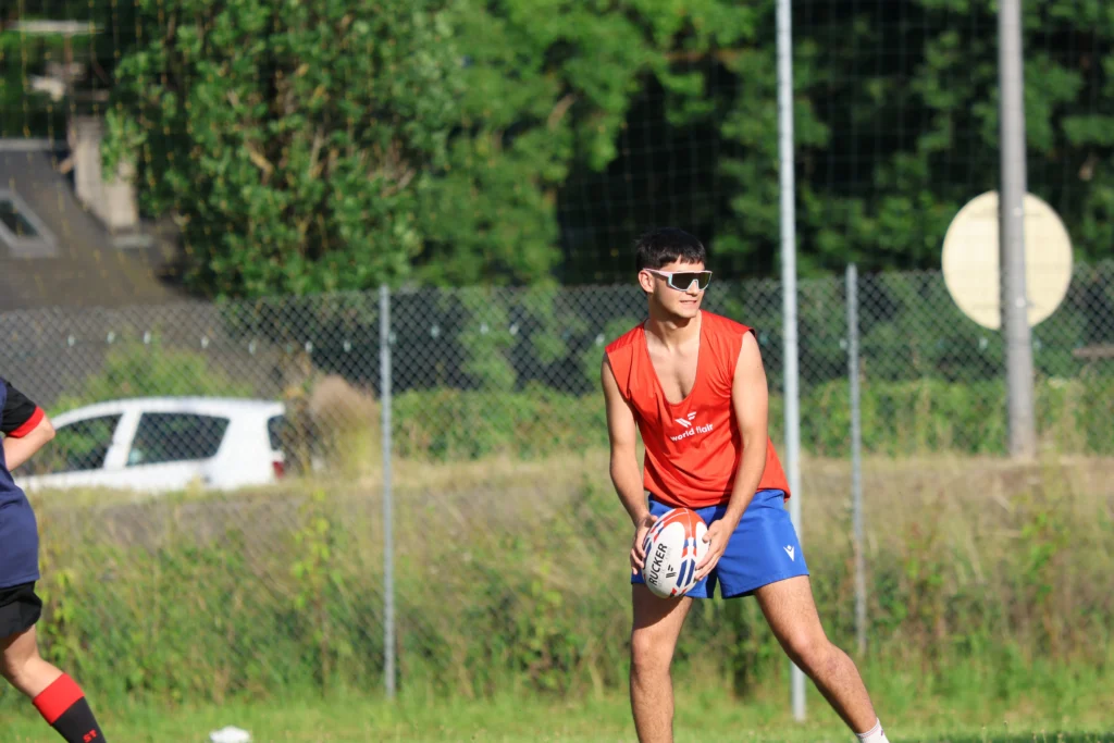 Ballon de rugby, pendant une séance d'entraînement à la Motte-Servolex | Ballon d'entraînement